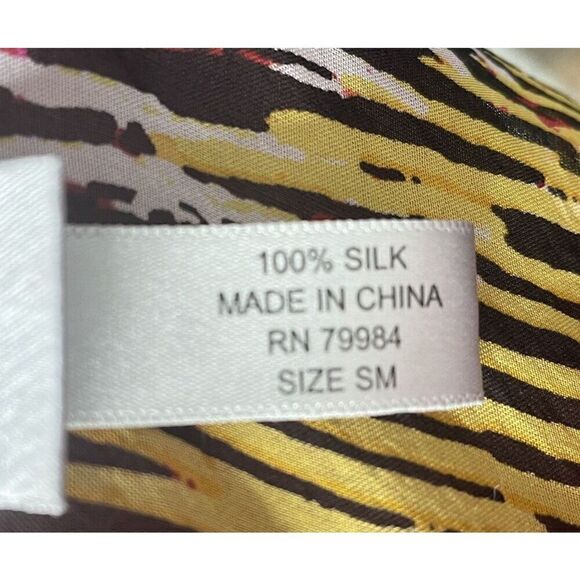 Chico’s Silk Top Blouse Size S M Short Sleeve Sheer Beads Banded Elastic Bottom - Picture 8 of 8